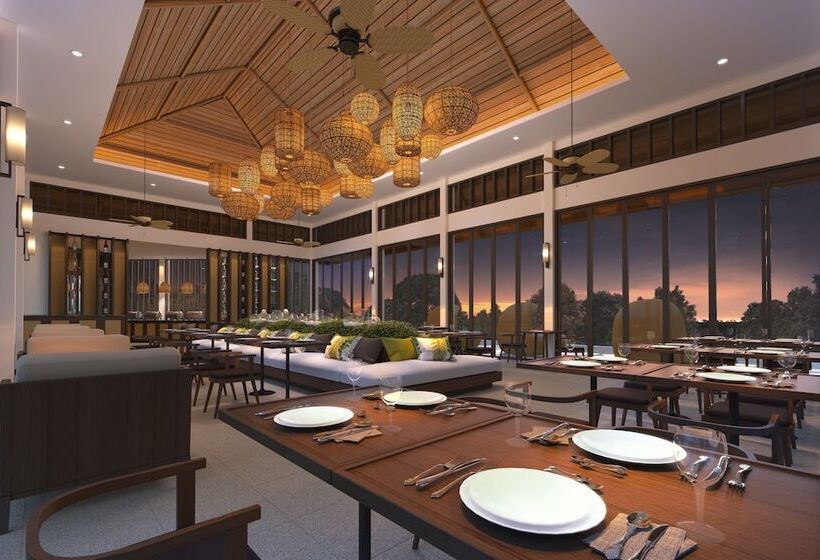 Mandarava Resort And Spa, Karon Beach