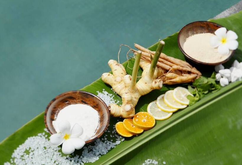 Mandarava Resort And Spa, Karon Beach