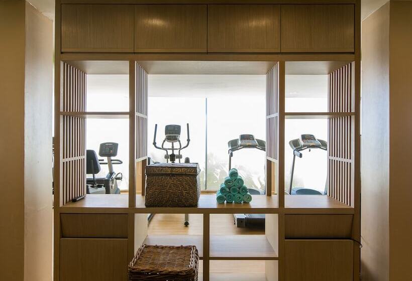 Mandarava Resort And Spa, Karon Beach