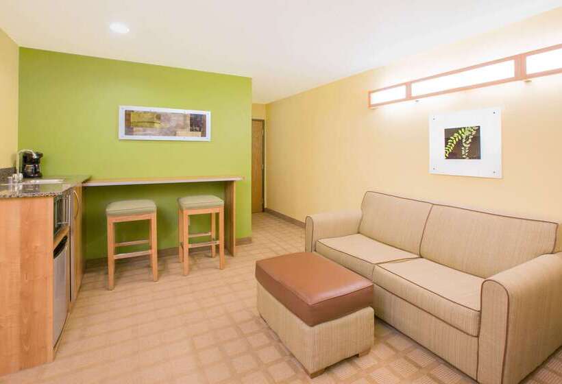 Microtel Inn & Suites By Wyndham Delphos