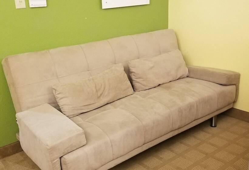 Microtel Inn & Suites By Wyndham Delphos