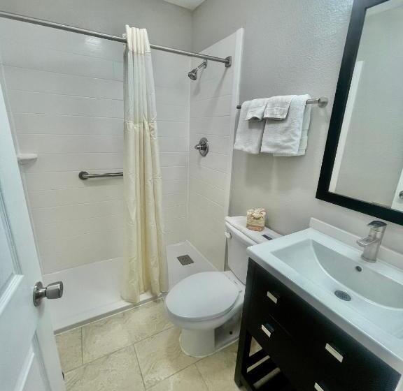 モーテル Bradbury Inn