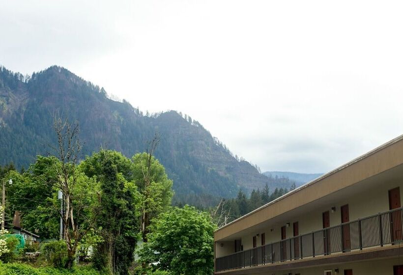 فندق على الطريق Columbia Gorge Inn