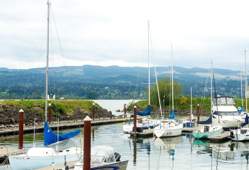 فندق على الطريق Columbia Gorge Inn