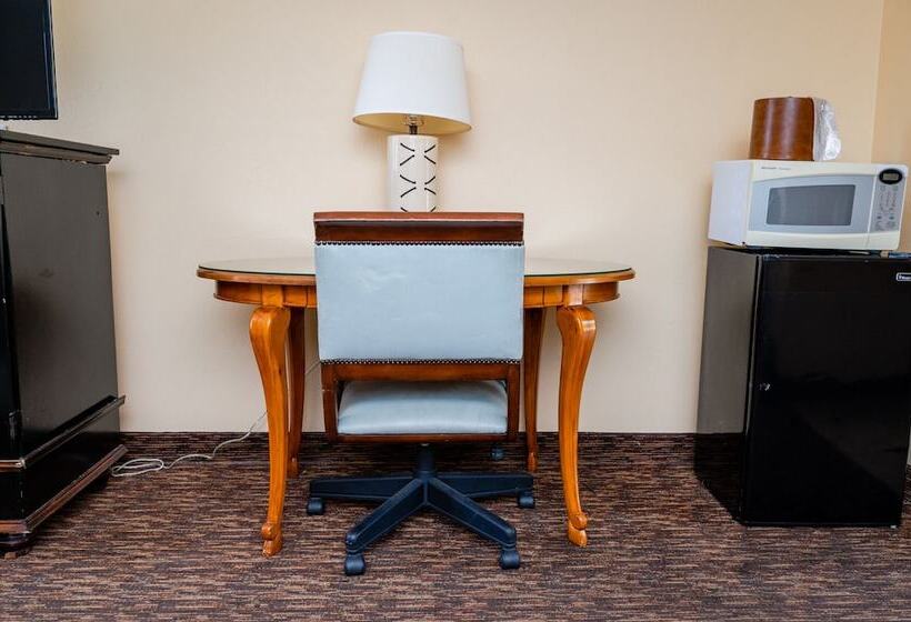 فندق على الطريق Columbia Gorge Inn