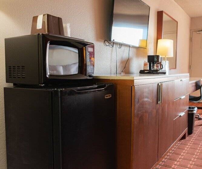 Мотель Spencer Inn And Suites