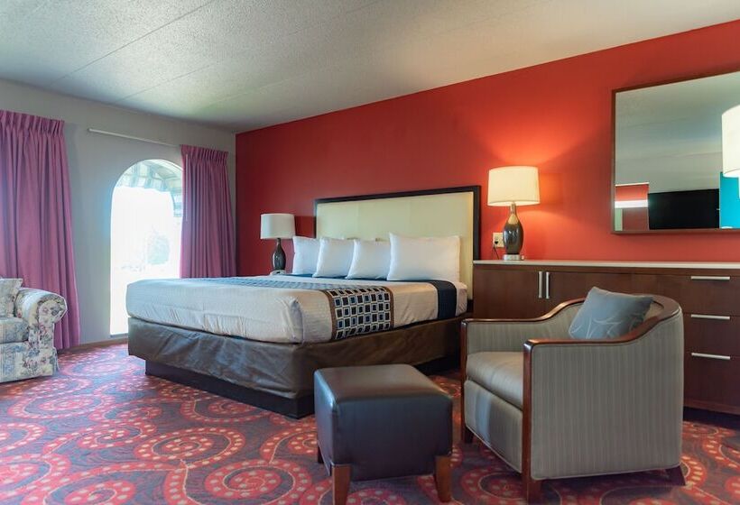 Мотель Spencer Inn And Suites