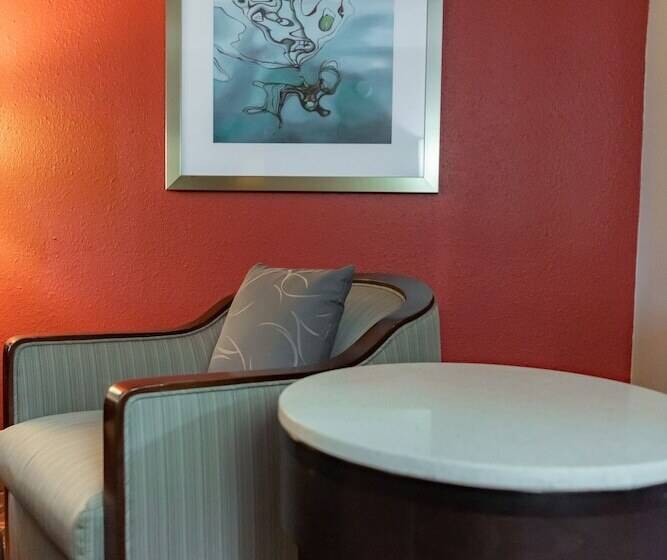 Мотель Spencer Inn And Suites