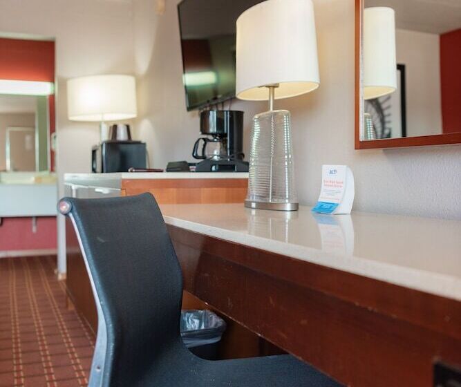 Мотель Spencer Inn And Suites