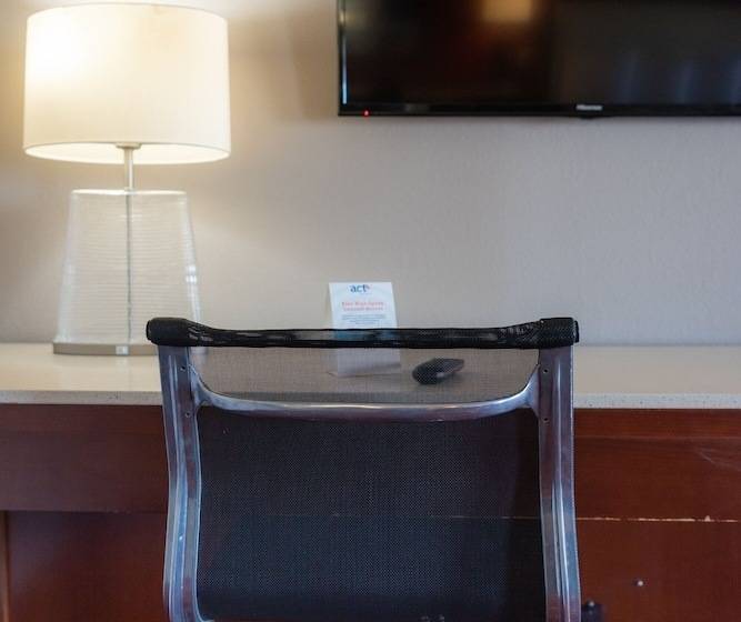 Мотель Spencer Inn And Suites