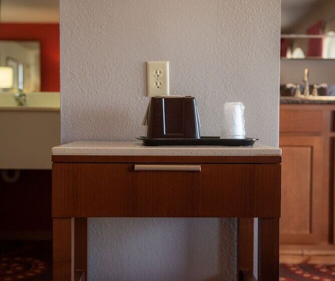 Мотель Spencer Inn And Suites