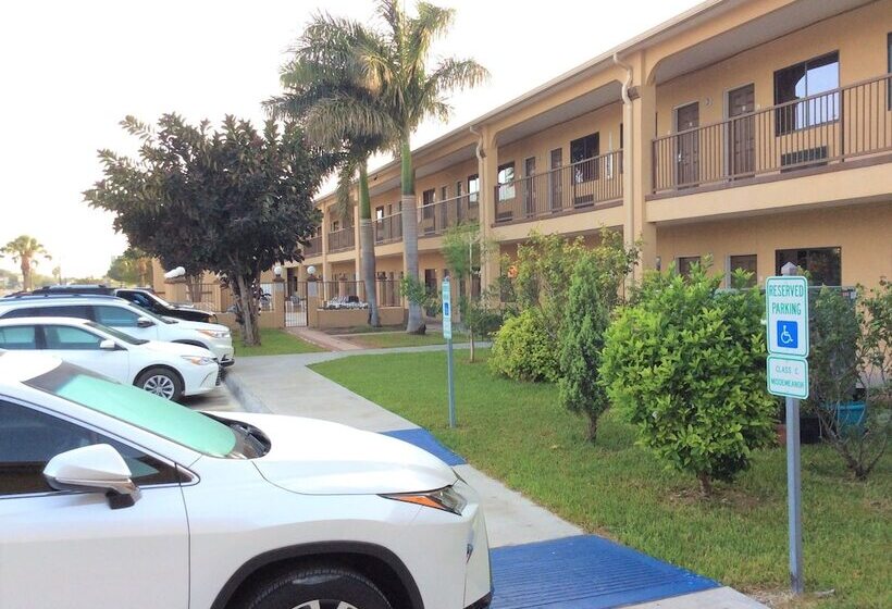 מוטל Texas Inn Welasco/mercedes