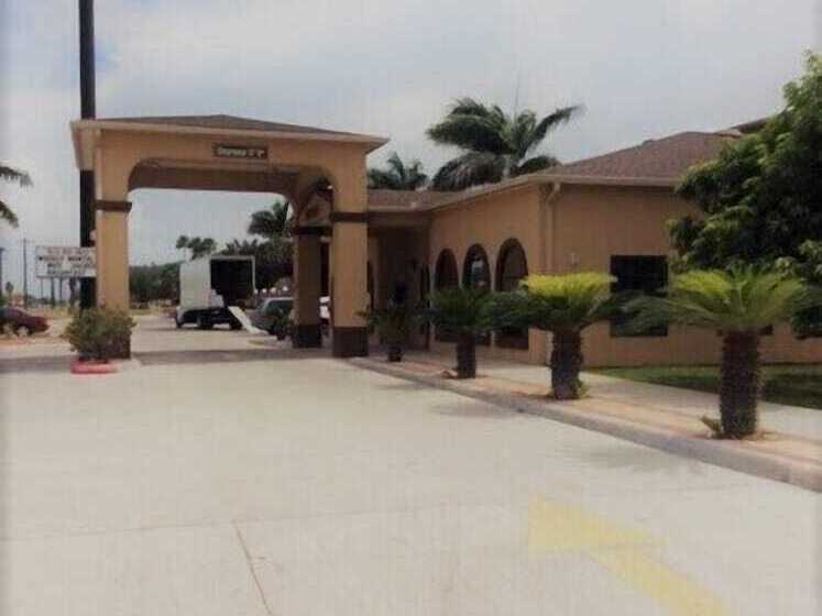 מוטל Texas Inn Welasco/mercedes