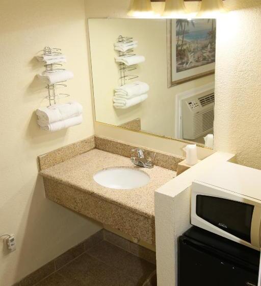 モーテル Town And Country Inn