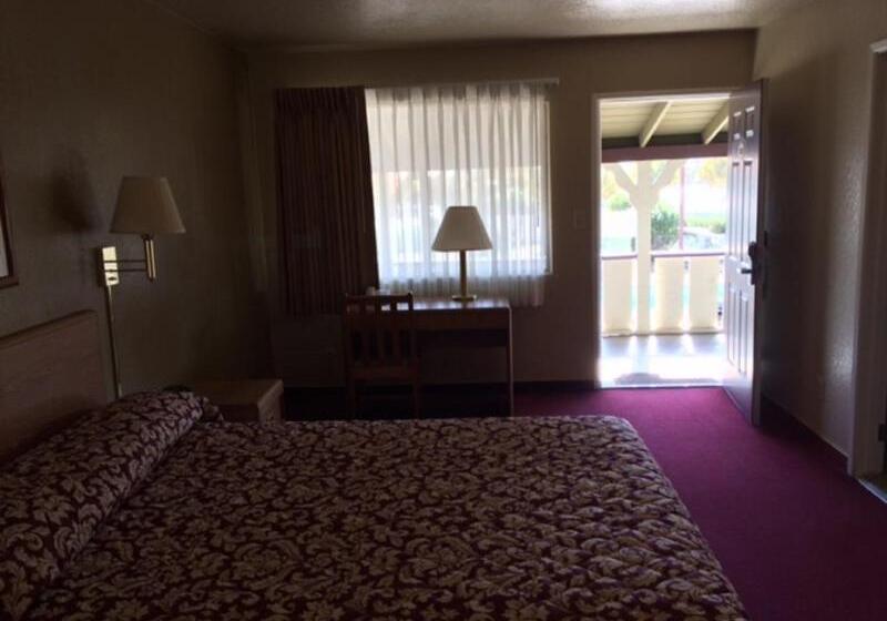 فندق على الطريق Vino Inn & Suites