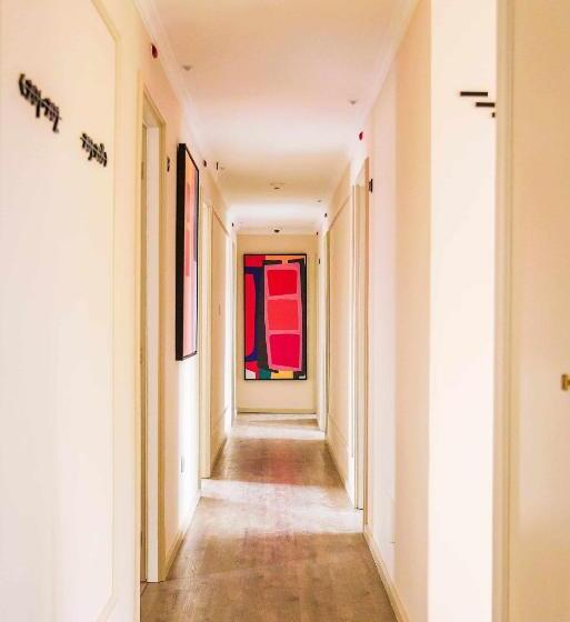 اقامتگاه Singular Porto Aeroporto