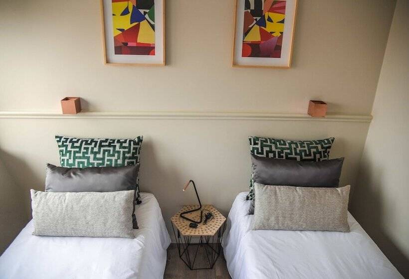 اقامتگاه Singular Porto Aeroporto