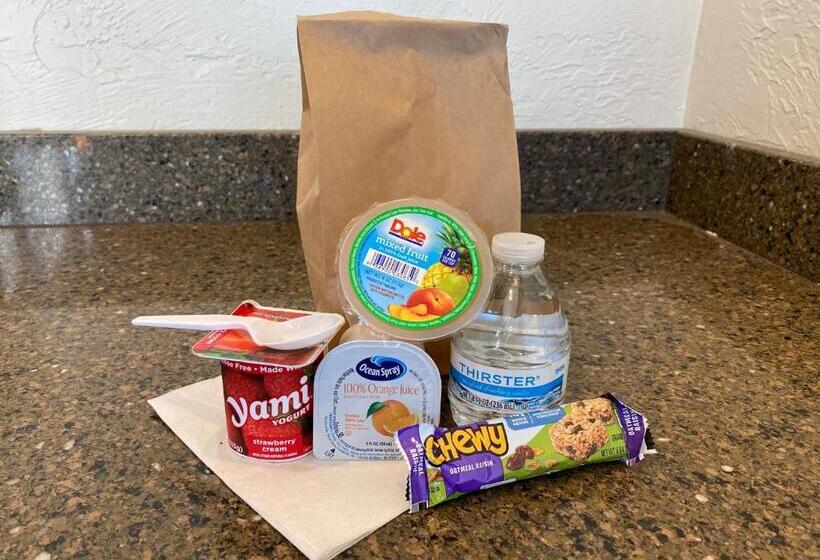 אתר נופש Pacific Reef Hotel & Light Show