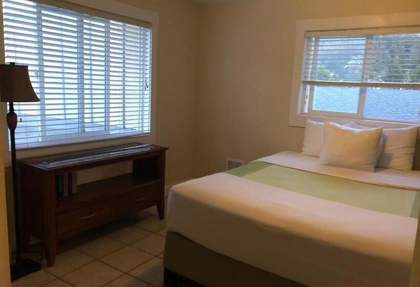 אתר נופש Pacific Reef Hotel & Light Show