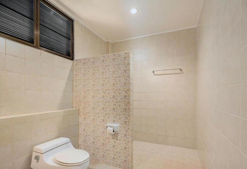 리조트 Tradewinds Cottages