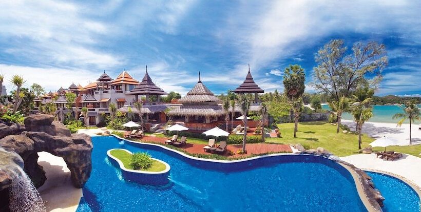 Royal Muang Samui Villas   Sha Extra Plus