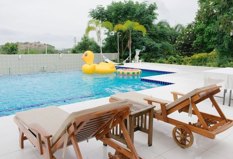 Searidge Hua Hin Resort & Poolvilla