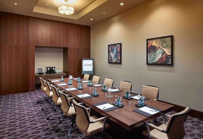 هتل Swissôtel Al Ghurair Dubai