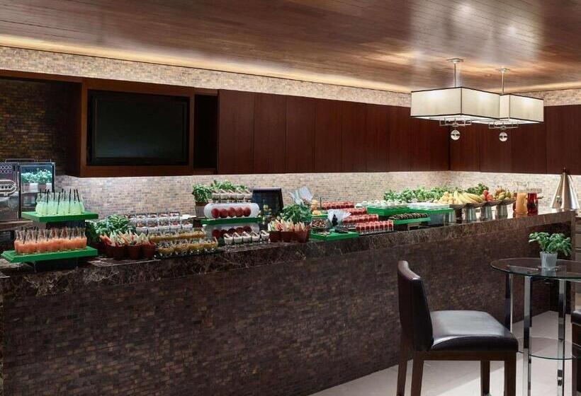 Отель Swissôtel Living Al Ghurair Dubai