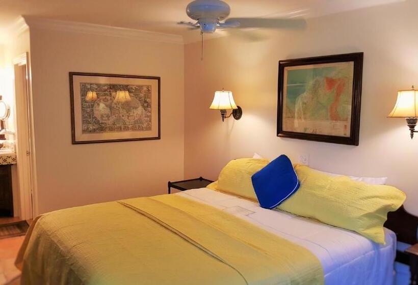 The Caribbean Court Boutique