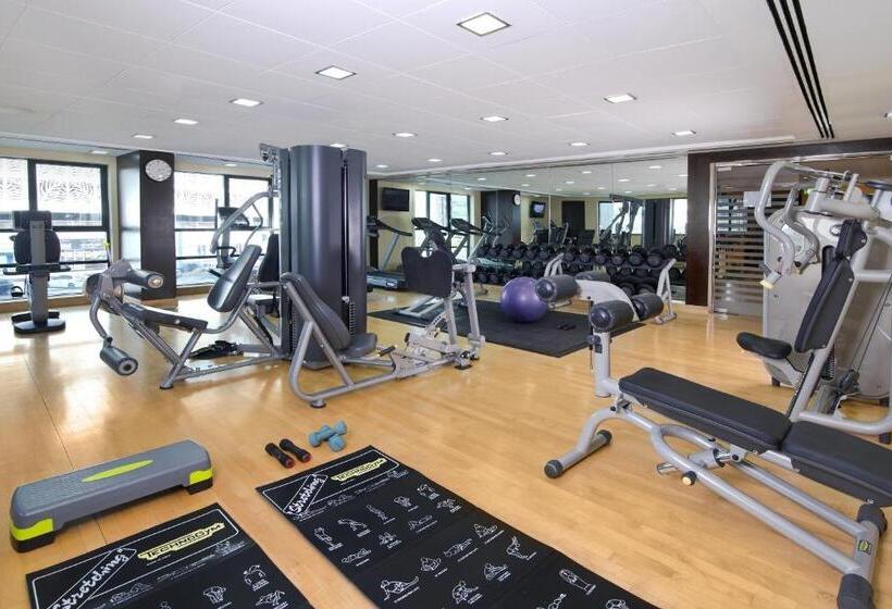 Time Oak Hotel & Suites