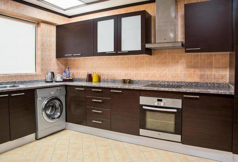 Time Oak Hotel & Suites