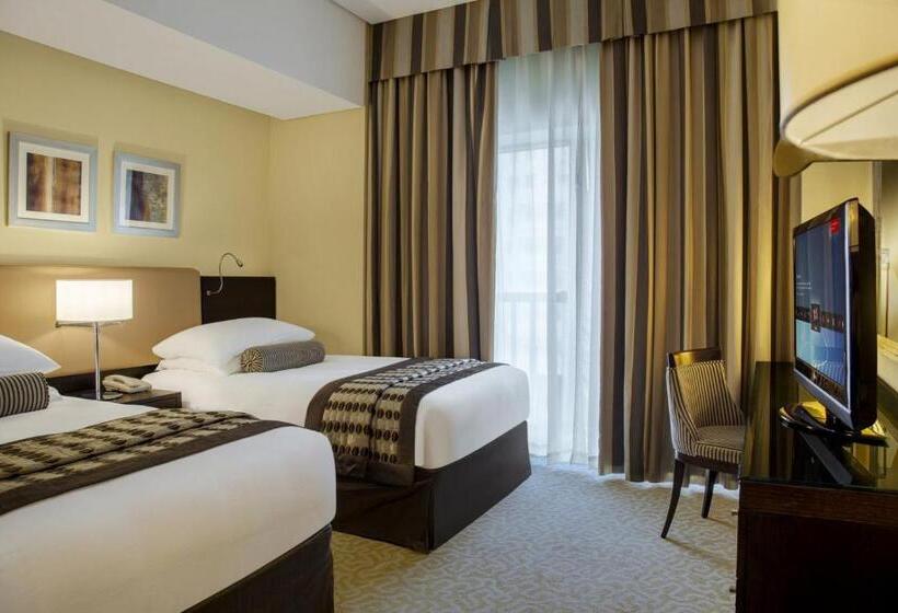 Time Oak Hotel & Suites