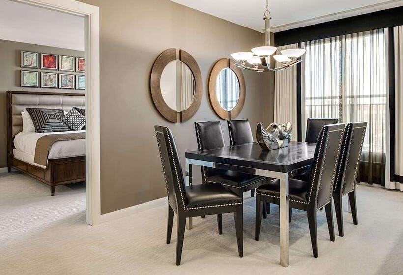 Broadway Plaza, Trademark Collection By Wyndham