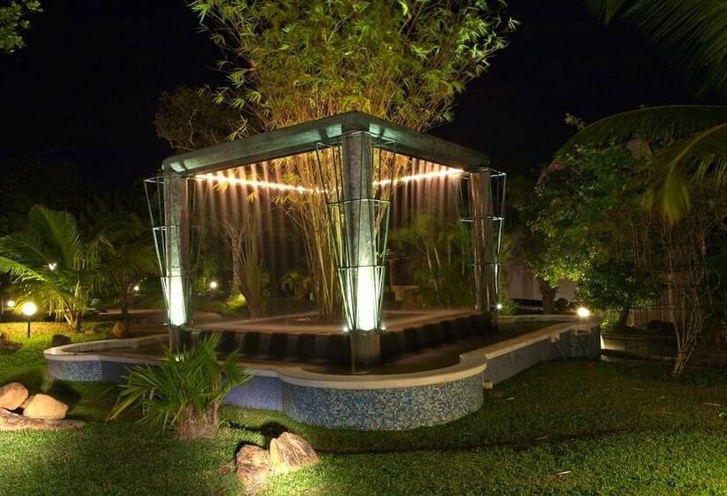 Cocoon Resort & Villas