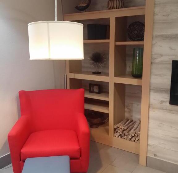 Garner Hotel Gillette South, An Ihg