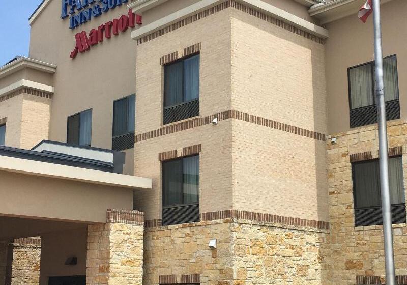 Fairfield Inn And Suites By Marriott Dallas Mansfield