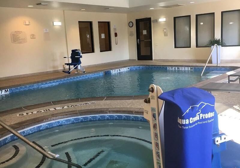 Fairfield Inn And Suites By Marriott Dallas Mansfield