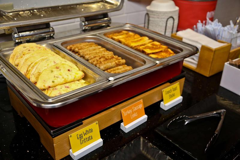 Hampton Inn & Suites Jennings