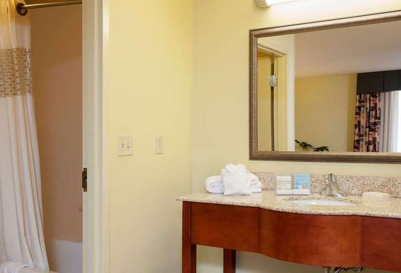 Hampton Inn Macomb