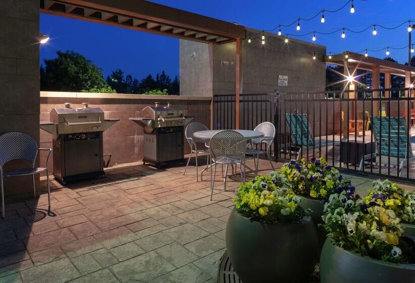 Home2 Suites By Hilton Fayetteville Fort Bragg