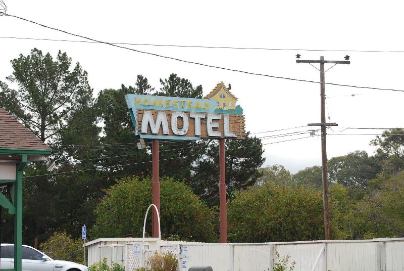 Homestead Motel