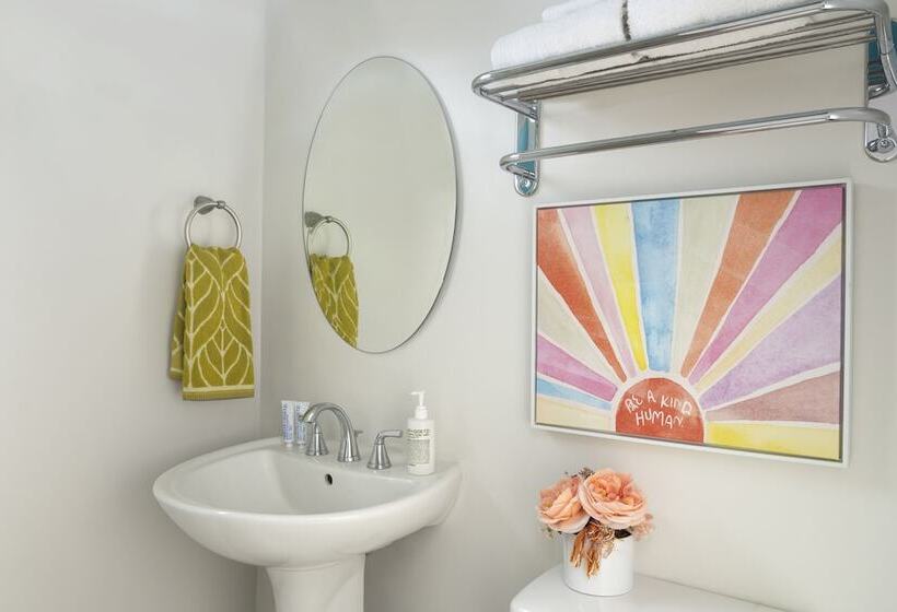 여관 The Sojourn Los Angeles   Sherman Oaks