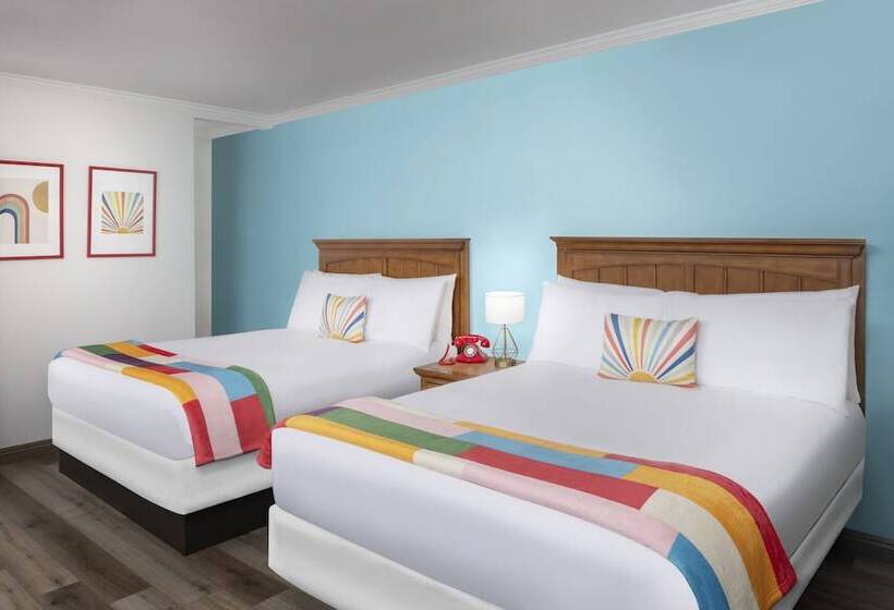 여관 The Sojourn Los Angeles   Sherman Oaks