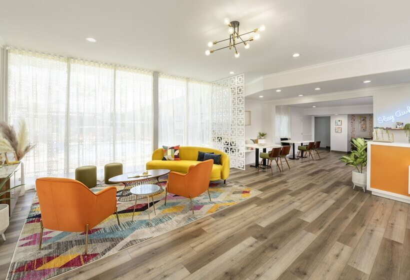 여관 The Sojourn Los Angeles   Sherman Oaks