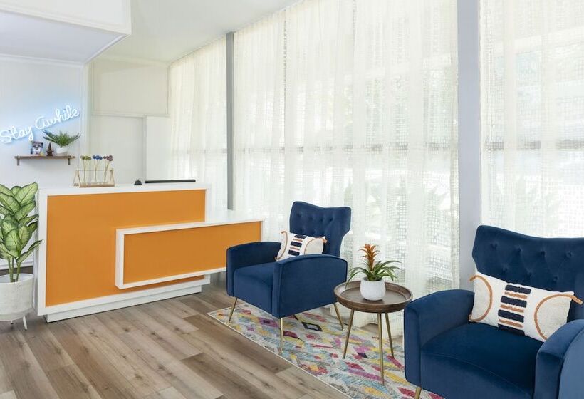 여관 The Sojourn Los Angeles   Sherman Oaks