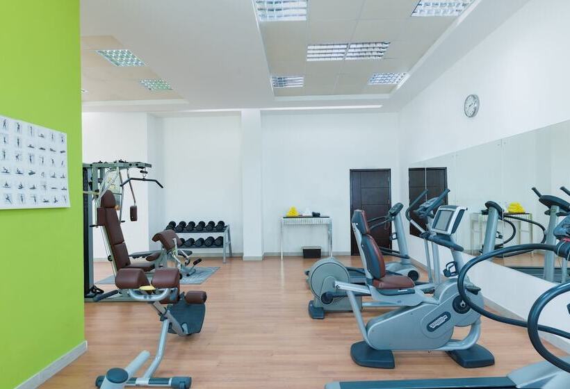 Al Hail Waves Hotel Managed By Centara