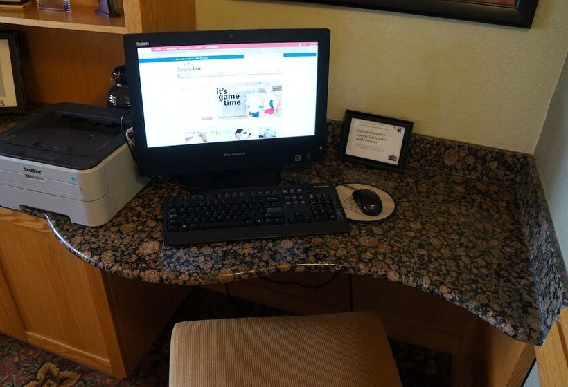 فندق Americinn By Wyndham Anamosa