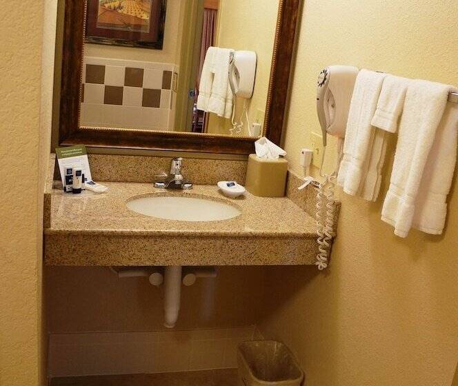 فندق Americinn By Wyndham Anamosa