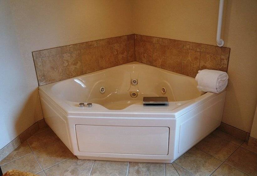 فندق Americinn By Wyndham Anamosa