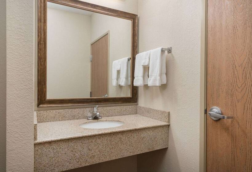 فندق Americinn By Wyndham Anamosa